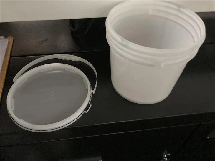 Plastic Buckets With Lid Handle Injection Molding Machine